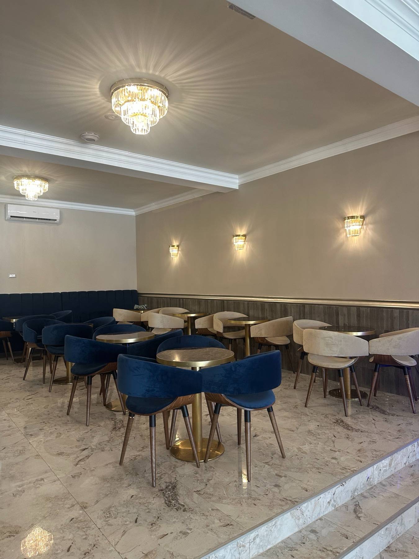 Restoran & Bar